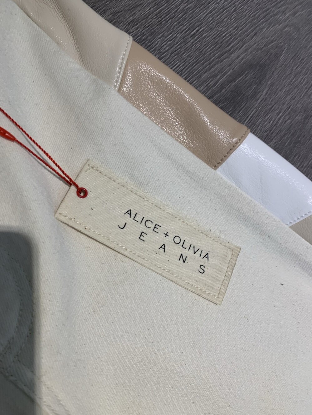 Alice + Olivia BEAUTIFUL VEGAN PATCHWORK JEAN - Picture 9 of 12